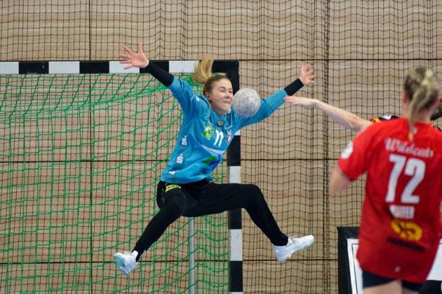 Ela Szott Halle, 71 , SV Union Halle Neustadt vs VfL Oldenburg, Handball Bundesliga Frauen, Saison 2025 26, 4 Spieltag, 01 10 2025 Halle SWH Arena Sachsen Anhalt Germany