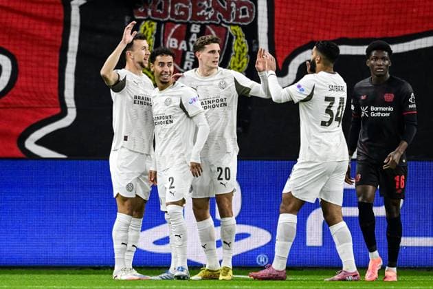 LEVERKUSEN - (L-R) Ivan Perisic of PSV Eindhoven, Anass Salah-Eddine of PSV Eindhoven, Guus Til of PSV Eindhoven, and Ismael Saibari of PSV Eindhoven celebrate the 0-1 goal during the UEFA Champions League match between Bayer Leverkusen and PSV Eindhoven at the BayArena stadium on October 1, 2025, in Leverkusen, Germany. ANP OLAF KRAAK xVIxANPxSportx xxANPxIVx 538065002 originalFilename: 538065002.jpg