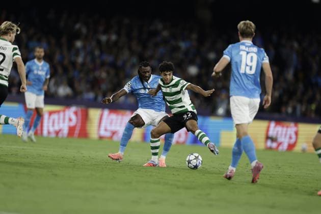 Champions League match SSC Napoli vs Sporting Clube de Portugal Napoli s Cameroonian midfielder Andre Frank Zambo Anguissa challenges for the ball with Sporting s Portuguese midfielder Joao Simoes during the Uefa champions league match between SSC Napoli vs Sporting Clube de Portugal at the Diego Armando Maradona Stadium in Naples on October 1, 2025. _BPH9124 Copyright: xAntonioxBalascox