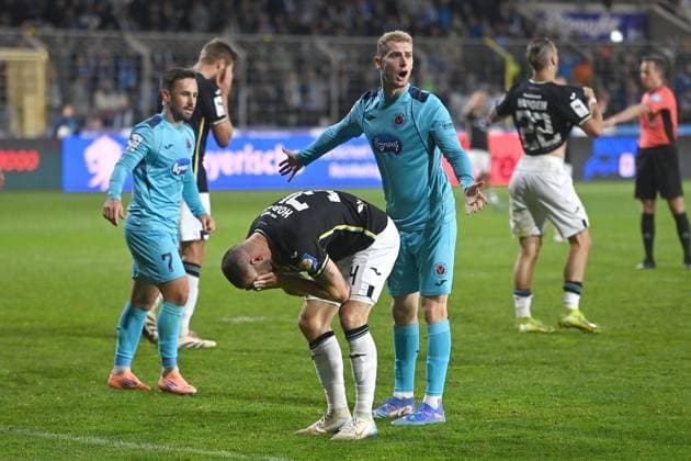 Patrick HOBSCH TSV 1860 Muenchen ,Disappointment,Frustration,disappointed,frustrated,dejected, re Meiko SPONSEL K Soccer 3 Liga,9 Matchday, Season 2025 26 TSV 1860 Muenchen Viktoria Koeln 2 2 am 01 10 2025 GRUENWALDER STADION