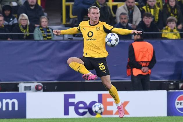 Soccer UEFA Champions League 2 Matchday Borussia Dortmund Athletic Bilbao on 01 10 2025 at Signal Iduna Park in Dortmund Julian Ryerson Dortmund xRx