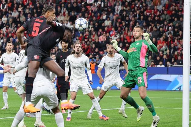 GER, UEFA CL, match day 2, league phase, Bayer 04 Leverkusen GER vs PSV Eindhoven NED , 01 10 2025, BayArena, Leverkusen, GER, UEFA CL, match day 2, league phase, Bayer 04 Leverkusen GER vs PSV Eindhoven NED , , in the picture scoring chance for Edmond Tapsobsa Leverkusen 12 , directly in front of goal nordphotoxGmbHx xMeuter nph00351