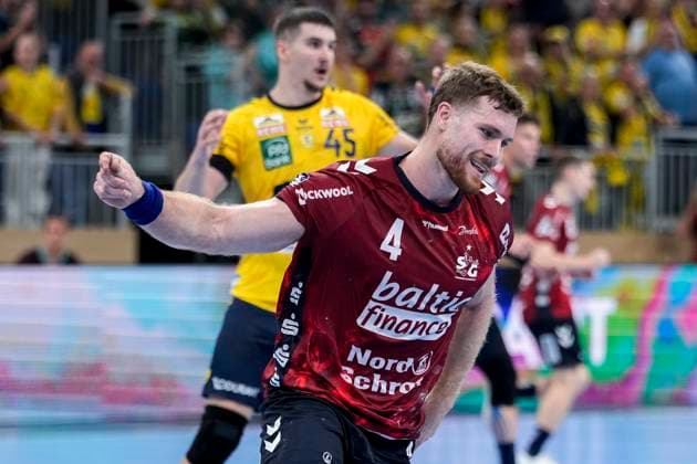 Goalscorer Johannes Golla Flensburg, 4 , celebrates a goal, cheer, cheering, goal celebration, celebrate the goal, goal, celebration, cheers about the goal, rejoicing, joy, rejoices, optimistic, positive, game scene, highlight, single picture, single photo, action, action, 01 10 2025, Heidelberg Germany , Handball, DHB Pokal, 2 Round, Rhein Neckar Löwen SG Flensburg Handewitt xozx