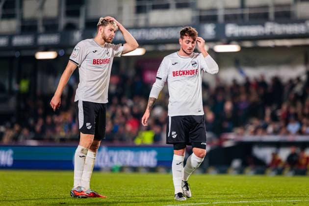 v l Paul Lehmann SC Verl, 14 , Yari Otto SC Verl, 28 GER, SC Verl vs FC Ingolstadt 04, Football, 3 Liga, Matchday 9, Season 2025 2026, 01 10 2025 GER, SC Verl vs FC Ingolstadt 04, Football, 3 Liga, Matchday 9, Season 2025 2026, 01 10 2025 Verl Copyright: xEibner-Pressefoto JanxRollingerx EP_JSK