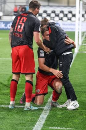 3 Liga SC Verl FC Ingolstadt 04 Equalizer 2 2 Goal Cheer Goal Simon Lorenz 32, FCI Jonas Scholz 15, FCI Head Coach Sabrina Wittmann FCI 3 Liga FC Ingolstadt 04 Season 2025 2026 SC Verl