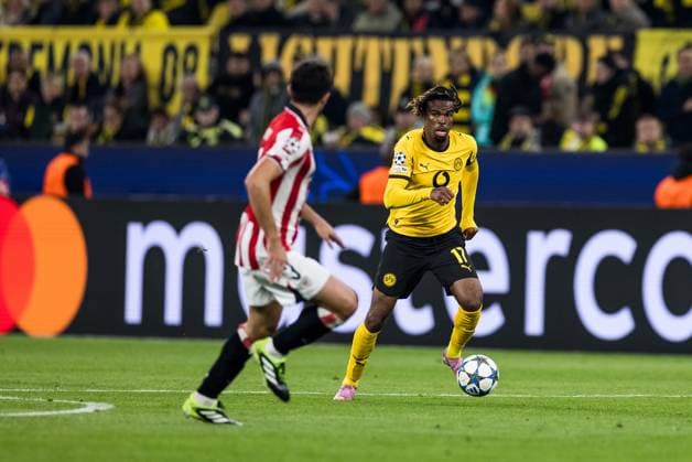 UEFA Champions League, Borussia Dortmund Athletic Club Bilbao 01 10 2025 Carney Chukwuemeka Borussia Dortmund, 17 on the ball UEFA Champions League, Borussia Dortmund Athletic Club Bilbao, Dortmund, SIGNAL IDUNA PARK on 01 10 2025 Copyright: xBEAUTIFULxSPORTS Wunderlx