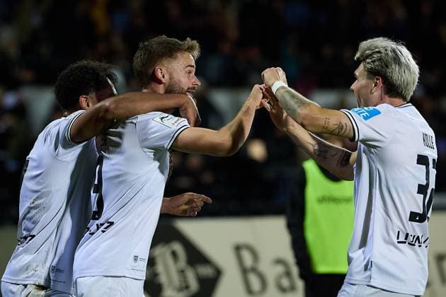 Joyful celebration Lucas Roeser SSV Ulm 1846, 09 with Niklas Koelle SSV Ulm 1846, 32 over his goal for the 5 1 final score GER, SSV Ulm 1846 vs 1 FC Schweinfurt , Football, Men, 3 League, Matchday 9, Season 2025 2026, 30 09 2025 GER, SSV Ulm 1846 vs 1 FC Schweinfurt , Football, Men, 3 League, Matchday 9, Season 2025 2026, 30 09 2025 Ulm Copyright: xEibner-Pressefoto GeraldxOelze-dexStoppanyx EP_ODS