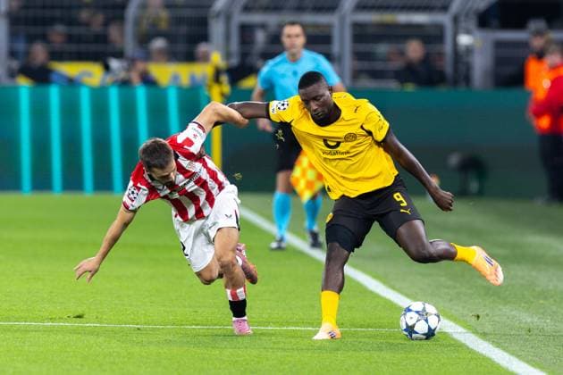 01 10 2025, UEFA Champions League, Matchday 2, Borussia Dortmund Athletic Club Bilbao, v l Andoni Gorosabel Athletic Club Bilbao , Serhou Guirassy Borussia Dortmund , Dortmund Signal Iduna Park NRW Germany xRHR PHOTO DEx Copyright: DennisxEwert RHR-FOTOx RHR-FOTO DE