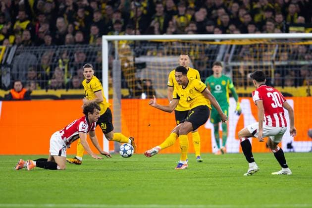01 10 2025, UEFA Champions League, Matchday 2, Borussia Dortmund Athletic Club Bilbao, Unai Gomez Athletic Club Bilbao , Jobe Bellingham Borussia Dortmund , Dortmund Signal Iduna Park NRW Germany xRHR PHOTO DEx Copyright: DennisxEwert RHR-FOTOx RHR-FOTO DE