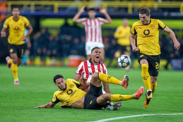 01 10 2025, Football, UEFA Champions League, Borussia Dortmund Athletic Club Bilbao, BVB Stadion, Matchday 2, Season 2025 2026 Maroan Sannadi Bilbao 21 in a duel against Ramy Bensebaini BVB 05 and Marcel Sabitzer BVB 20 Regulations prohibit any use of photographs as image sequences and or quasi video Nordrhein Westfalen Germany
