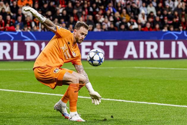 Goalkeeper Mark Flekken of Bayer 04 Leverkusen goes for the ball Bayer 04 Leverkusen v PSV Eindhoven, UEFA Champions League 2025 26 League Phase MD2, Bayer 04 Leverkusen v PSV Eindhoven, BayArena, October 1, 2025, Leverkusen, Germany.