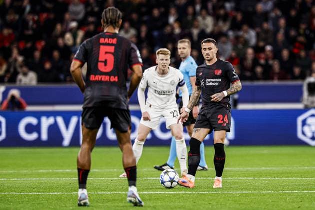 Aleix Garcia of Bayer 04 Leverkusen runs with the ball Bayer 04 Leverkusen v PSV Eindhoven, UEFA Champions League 2025 26 League Phase MD2, Bayer 04 Leverkusen v PSV Eindhoven, BayArena, October 1, 2025, Leverkusen, Germany.