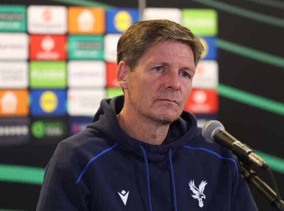 . - Crystal Palace press conference, PK, Pressekonferenz MD-1, UEFA Conference League, Preview, Dynamo Kyiv v Crystal Palace, Lublin Arena Stadium, Lublin, Poland. - 1st October 2025. (C) Daniel Weir Crystal Pix (C) Daniel Weir Crystal Pix Oliver Glasner Manager of Crystal Palace during his pre match MD-1 UEFA Conference League press conference ahead of the Dynamo Kyiv v Crystal Palace match at Lublin Arena, Poland. - Crystal Palace Press Conference, MD-1, UEFA Conference League, Preview, Dynamo Kyiv v Crystal Palace, Lublin Arena Stadium, Lublin, Poland. - 1st October 2025. (C) Daniel Weir Crystal Pix Lublin Lublin Arena Stadium Poland Copyright: xDanielxWeirx CP_Crystal_Palace_Press_Conference_Lubin_011025_DW_30