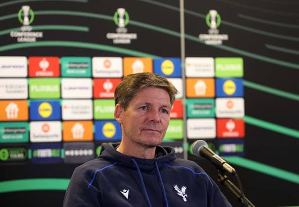 . - Crystal Palace press conference, PK, Pressekonferenz MD-1, UEFA Conference League, Preview, Dynamo Kyiv v Crystal Palace, Lublin Arena Stadium, Lublin, Poland. - 1st October 2025. (C) Daniel Weir Crystal Pix (C) Daniel Weir Crystal Pix Oliver Glasner Manager of Crystal Palace during his pre match MD-1 UEFA Conference League press conference ahead of the Dynamo Kyiv v Crystal Palace match at Lublin Arena, Poland. - Crystal Palace Press Conference, MD-1, UEFA Conference League, Preview, Dynamo Kyiv v Crystal Palace, Lublin Arena Stadium, Lublin, Poland. - 1st October 2025. (C) Daniel Weir Crystal Pix Lublin Lublin Arena Stadium Poland Copyright: xDanielxWeirx CP_Crystal_Palace_Press_Conference_Lubin_011025_DW_40