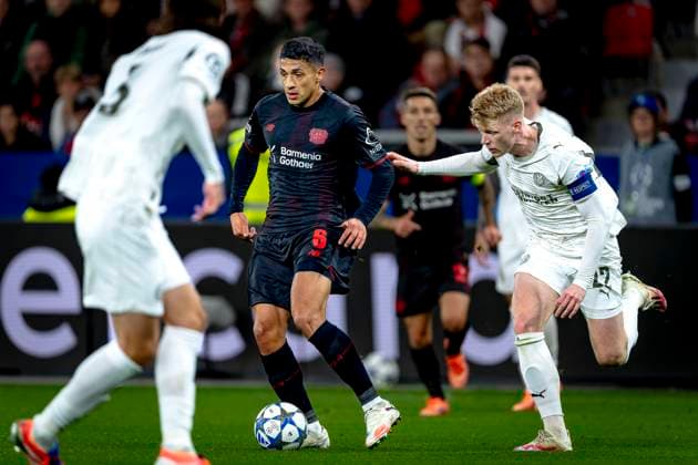 Bayer 04 Leverkusen midfielder Equi Fernandez, PSV Eindhoven midfielder Jerdy Schouten during the match Bayer 04 Leverkusen vs PSV Eindhoven at the Bay Arena for the Champions League - League phase - Matchday 2 season 2025-2026 in LEVERKUSEN, Germany on 20 september 2025, (photo by Marcel van Dorst EYE4images DeFodi Images) Bayer 04 Leverkusen midfielder Equi Fernandez, PSV Eindhoven midfielder Jerdy Schouten during the match Bayer 04 Leverkusen vs PSV Eindhoven at the Bay Arena for the Champions League League phase Matchday 2 season 2025 2026 in LEVERKUSEN, Germany on 20 september 2025, photo by Marcel van Dorst EYE4images DeFodi Images