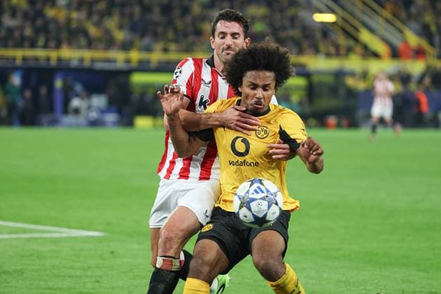 UEFA Champions League Borussia Dortmund Athletic Bilbao on 01 10 2025 at Signal Iduna Park in Dortmund Karim Adeyemi Dortmund 27 vs Daniel Vivian Bilbao 3 MH