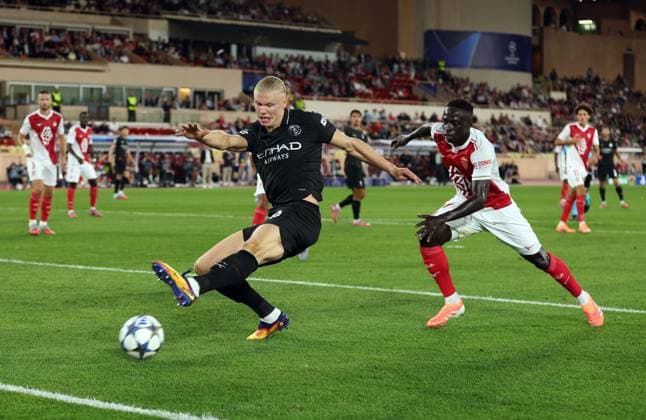 Erling Haaland of Manchester City misses a chance to score Monaco v Manchester City, UEFA Champions League, Group Stage, Football, Stade Louis II, Monaco - 01 Oct 2025Monaco Stade Louis II Monaco EDITORIAL USE ONLY No use with unauthorised audio, video, data, fixture lists, club league logos or live services. Online in-match use limited to 120 images, no video emulation. No use in betting, games or single club league player publications. Copyright: xKieranxMcManus Shutterstockx 15504051ay