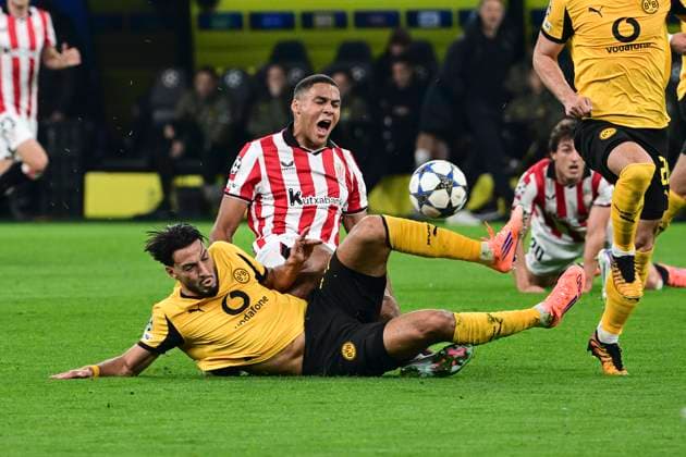 Maroan Sannadi 21 Athletic Bilbao in duel, action, with Ramy Bensebaini 5 Borussia Dortmund , Borussia Dortmund vs Athletic Club de Bilbao , Soccer, Champions League, Group stage, Matchday 2, 01 10 2025 Dortmund Nordrhein Westfalen Germany Copyright: xkolbert-press MarcxNiemeyerx