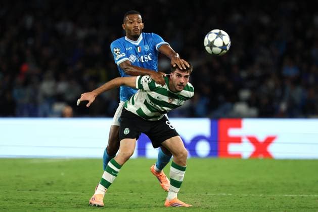 Napoli™s Juan Jesus, Sporting s Pedro Goncalves during the UEFA Champions League football match between Napoli vs Sporting - Champions League 2025 2026 - Diego Armando Maradona stadium October 01, 2025 Naples, Italy soccer  Copyright: xAlessandroxGarofalo LaPressex