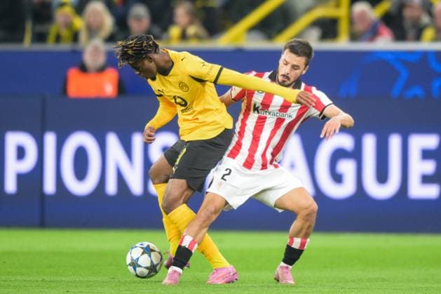Soccer, Champions League, 20251001, BV Borussia Dortmund Athletic Bilbao In the picture from l Carney CHUKWUEMEKA Dortmund, 17 , Andoni GOROSABEL Bilbao, 2 duel ball Dortmund Signal Iduna Park North Rhine-Westphalia Germany Copyright: Passion2Press MarkusxFischerx