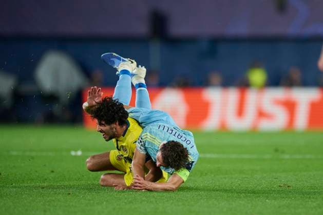 UEFA Champions League 2025 26 League Phase MD2 Dani Parejo of Villareal CF (L) and Manuel Locatelli of Juventus FC (R) seen in action during the UEFA Champions League 2025 26 League Phase MD2 match between Villareal CF and Juventus FC at Estadio de la Ceramica, (Villareal ) on September 30, 2025. Villareal Estadio de la Ceramica Castellon Spain Copyright: xVicentexVidalx