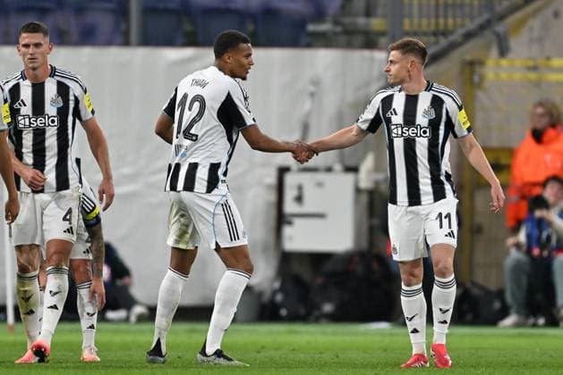 251001 Royale Union Saint-Gilloise vs Newcastle United FC Harvey Barnes (11) of Newcastle celebrates after scoring the 0-4 goal during the Uefa Champions League second matchday in the League phase game in season 2025 - 2026 between Royale Union Saint-Gilloise and Newcastle United FC on October 1 , 2025 in Anderlecht, Belgium. (Photo by David Catry sportpix) Anderlecht Belgium  Copyright: xDavidxCatryx 20251001DC2_0112