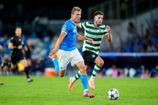 Napoli v Sporting Lisbon - UEFA Champions League Rasmus Hojlund of SSC Napoli in action during the UEFA Champions League 2025 26 League Phase MD2 match between SSC Napoli and Sporting Lisbon at Stadio Diego Armando Maradona on October 1, 2025 in Neaples, Italy. Neaples Stadio Diego Armando Maradona Campania Italy Copyright: xGiuseppexMaffiax 251001_UCL_Napoli-Sporting_GM_0793