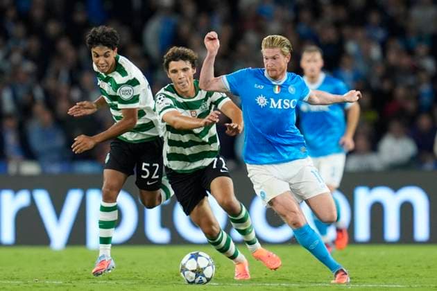 Eduardo Quaresma (Sporting CP) and Kevin De Bruyne (SSC Napoli) battle for the ball, UEFA Champions League 2025 26 League Phase MD2, SSC Napoli v Sporting Clube de Portugal, Diego Armando Maradona Stadium, October 1, 2025, Naples, Italy.