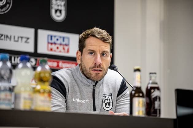 Football, Season 2025 2026, 3 Liga, Donaustadion Ulm, Matchday 9, SSV Ulm 1846 Soccer 1 FC Schweinfurt 05, 01 10 2025 01 10 2025, Football, Season 2025 2026, 3 Liga, Donaustadion Ulm, Matchday 9, SSV Ulm 1846 Soccer 1 FC Schweinfurt 05, Press conference after the match Interim coach Moritz Glasbrenner SSV Ulm 1846 Soccer Photo Lucca Fundel Ulm Donaustadion Baden Württemberg Germany