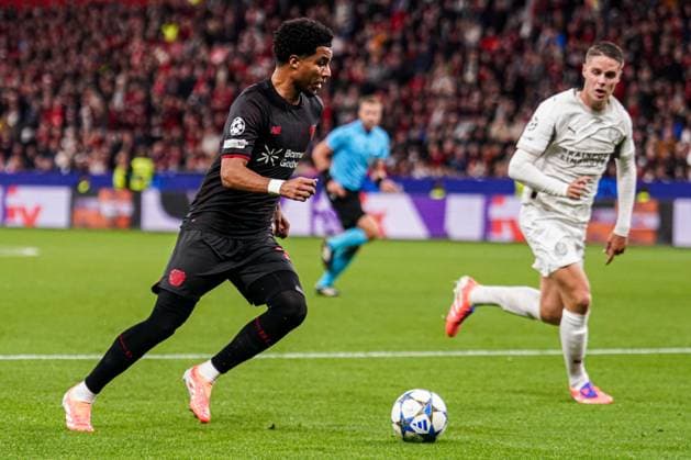 2025-10-01 Bayer 04 Leverkusen v PSV Eindhoven - UEFA Champions League 2025 26 League Phase MD2 LEVERKUSEN, GERMANY - OCTOBER 1: Malik Tillman of Bayer 04 Leverkusen dribbles during the UEFA Champions League 2025 26 League Phase MD2 match between Bayer 04 Leverkusen and PSV Eindhoven at BayArena on October 1, 2025 in Leverkusen, Germany. Leverkusen BayArena Germany Content not available for redistribution in The Netherlands directly or indirectly through any third parties. Copyright: xJorisxVerwijstx