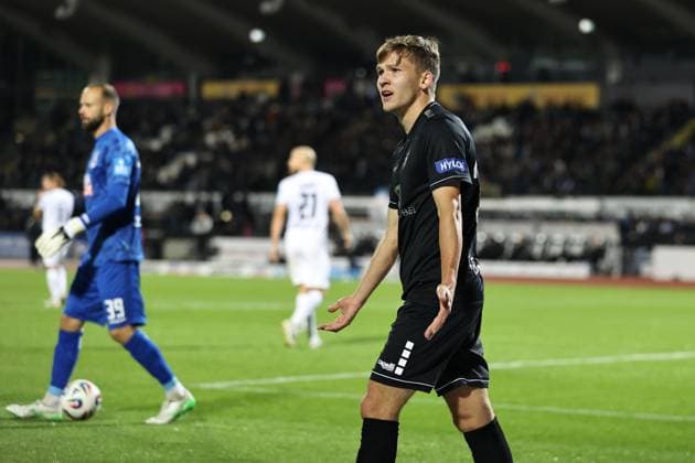 01 10 2025, Football, Men, 9 Matchday 3 League Season 2025 2026 SSV Ulm 1846 FC Schweinfurt 05 Sebastian Müller FC Schweinfurt 05, 37 is stunned