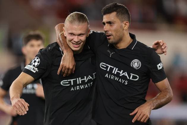 Monaco, Monaco, 1st October 2025. Erling Haaland of Manchester City celebrates with team mates after scoring to give the side a 2-1 lead during the AS Monaco vs Manchester City UEFA Champions League match at Stade Louis II, Monaco. Picture credit should read: Jonathan Moscrop Sportimage EDITORIAL USE ONLY. No use with unauthorised audio, video, data, fixture lists, club league logos or live services. Online in-match use limited to 120 images, no video emulation. No use in betting, games or single club league player publications. SPI_015_JM_MONACO_MANCITY_UCL_ SPI-4166-0015