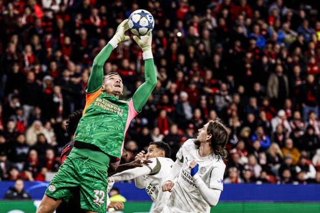 Goalkeeper Matej Kovar of PSV Eindhoven makes a save Bayer 04 Leverkusen v PSV Eindhoven, UEFA Champions League 2025 26 League Phase MD2, Bayer 04 Leverkusen v PSV Eindhoven, BayArena, October 1, 2025, Leverkusen, Germany.