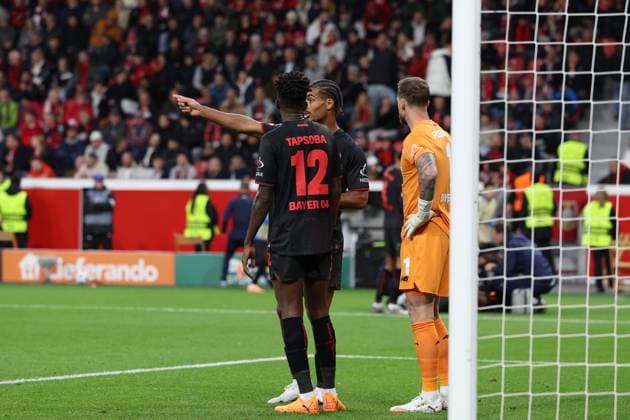 01 10 2025, xrekx, Football UEFA Champions League, Bayer 04 Leverkusen PSV Eindhoven v l Loic Bade Bayer 04 Leverkusen Edmond Tapsoba Bayer 04 Leverkusen Mark Flekken Bayer 04 Leverkusen DFL DFB REGULATIONS PROHIBIT ANY USE OF PHOTOGRAPHS as IMAGE SEQUENCES and or QUASI VIDEO Leverkusen