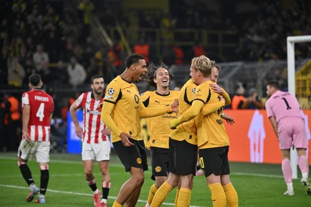 Jubel 4 1, v li , Felix Nmecha Borussia Dortmund , Fabio Silva Borussia Dortmund , Fabio Silva , Maximilian Beier Borussia Dortmund , Julian Brandt Borussia Dortmund 01 10 2025, Fußball Champions League 2025 2026, 2 Spieltag, Borussia Dortmund Athletic Bilbao UEFA regulations prohibit any use of photographs as image sequences and or quasi video Dortmund Signal Iduna Park Nordrhein Westfalen Germany Team2