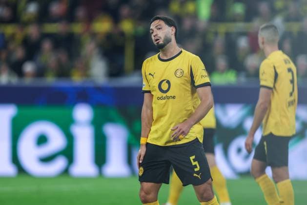 Soccer UEFA Champions League Matchday 2 Borussia Dortmund Athletic Bilbao on 01 10 2025 at Signal Iduna Park in Dortmund Ramy Bensebaini Dortmund after conceding a goal xJRx