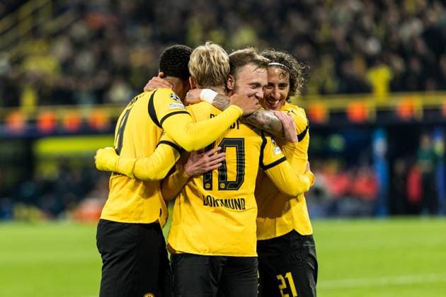 UEFA Champions League, Borussia Dortmund Athletic Club Bilbao 01 10 2025 Julian Brandt Borussia Dortmund, 10 , Goal, Goal celebration Felix Nmecha Borussia Dortmund, 8 , Maximilian Beier Borussia Dortmund, 14 , Fabio Silva Borussia Dortmund, 21 UEFA Champions League, Borussia Dortmund Athletic Club Bilbao, Dortmund, SIGNAL IDUNA PARK on 01 10 2025 Copyright: xBEAUTIFULxSPORTS Wunderlx