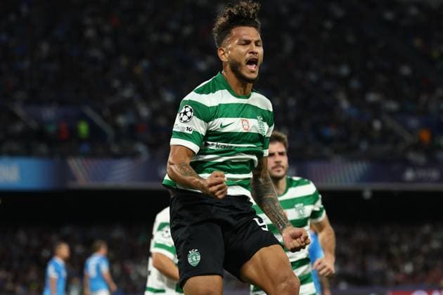 Luis Suarez of Sporting CP celebrates after scoring the goal of 1-1 during the UEFA Champions League 2025 2026 football match between SSC Napoli and Sporting CP at Diego Armando Maradona stadium in Naples (Italy), October 01st, 2025. cesarexpurini