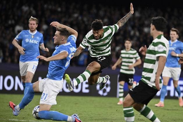 Napoli v Sporting CP - UEFA Champions League NAPLES, ITALY, OCTOBER 01: Luis Suarez (C), of Sporting CP, is in action during the League phase UEFA Champions League football match between Napoli and Sporting CP at the Diego Armando Maradona Stadium in Naples, Italy, on October 01, 2025. Isabella Bonotto Anadolu Naples Italy. Editorial use only. Please get in touch for any other usage.  Copyright: x2025xAnadoluxIsabellaxBonottox