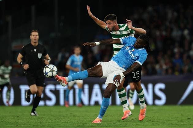 Napoli™s Andre-Frank Zambo Anguissa, Sporting s Goncalo Inacio during the UEFA Champions League football match between Napoli vs Sporting - Champions League 2025 2026 - Diego Armando Maradona stadium October 01, 2025 Naples, Italy soccer  Copyright: xAlessandroxGarofalo LaPressex