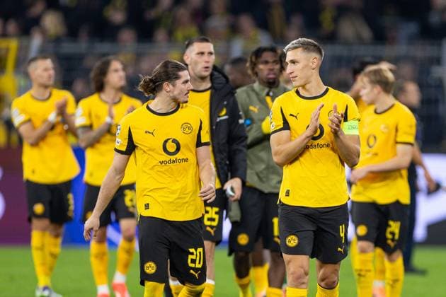 01 10 2025, UEFA Champions League, Matchday 2, Borussia Dortmund Athletic Club Bilbao, f l Marcel Sabitzer Borussia Dortmund , Nico Schlotterbeck Borussia Dortmund , Dortmund Signal Iduna Park NRW Germany xRHR PHOTO DEx Copyright: DennisxEwert RHR-FOTOx RHR-FOTO DE