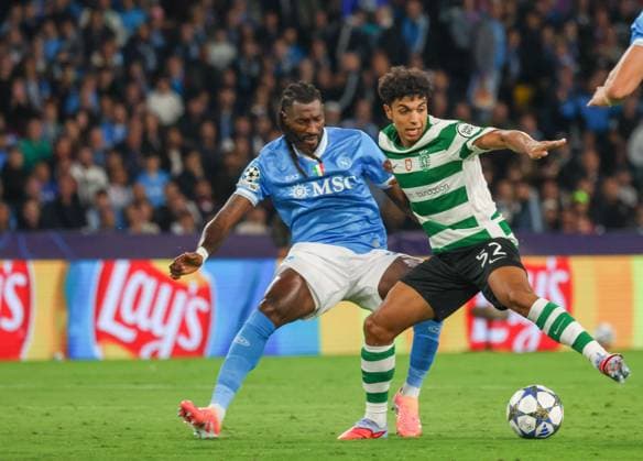 October 1, 2025, Napoli, Napoli, Italia: Frank Anguissa of SSC Napoli - Joao Simoes of Club De Portugal During the Champions League match on October 1, 2025, between Napoli and Sporting Club de Portugal at the Diego Armando Maradona Stadium in Naples..Photo: Napoli Italia - ZUMAs236 20251001_aap_s236_008 Copyright: xFabioxSassox