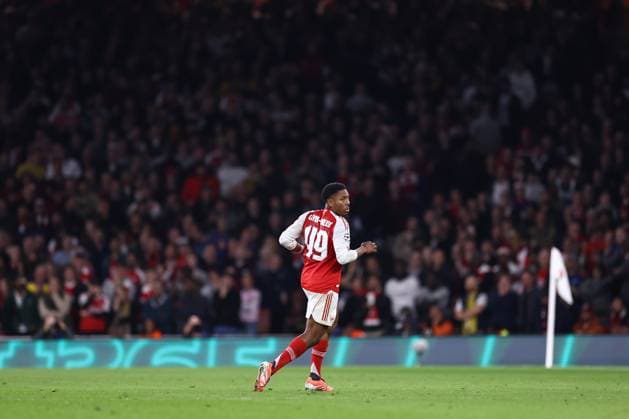 Arsenal gegen Olympiacos 01. Oktober 2025, London UEFA Champions League Arsenal gegen Olympiacos Myles Lewis Skelly von Arsenal Foto Jacques Feeney Abseits London UK  Copyright: xJacquesxFeeneyx xOffsidexOffside