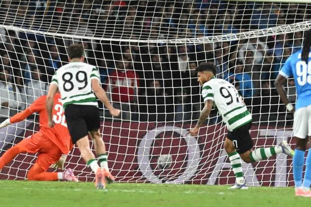 CALCIO - UEFA Champions League - SSC Napoli vs Sporting CP Luis Suarez of Sporting Clube de Portugal celebrates after scoring a goal of 1-1 during the Uefa Champions League between SSC Napoli vs Sporting Clube de Portugal at Stadio Diego Armando Maradona Naples Italy  Copyright: xIPAxSport ABACAx