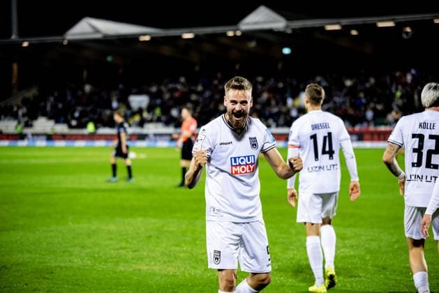 Soccer, Season 2025 2026, 3 Liga, Donaustadion Ulm, 9 Matchday, SSV Ulm 1846 Soccer 1 FC Schweinfurt 05, 01 10 2025 01 10 2025, Soccer, Season 2025 2026, 3 Liga, Donaustadion Ulm, 9 Matchday, SSV Ulm 1846 Soccer 1 FC Schweinfurt 05, Goal celebration joy after goal goal shot to 5 1 by 9 Lucas Röser SSV Ulm 1846 Soccer Photo Lucca Fundel Ulm Donaustadion Baden Württemberg Germany