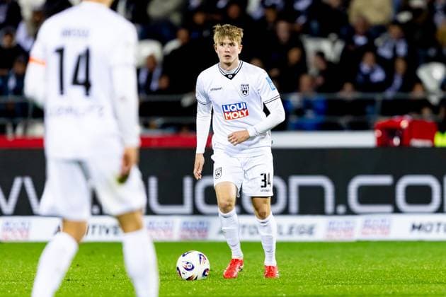 Football, Season 2025 2026, 3 Liga, Donaustadion Ulm, 9 Matchday, SSV Ulm 1846 Football 1 FC Schweinfurt 05, 01 10 2025 01 10 2025, Football, Season 2025 2026, 3 Liga, Donaustadion Ulm, 9 Matchday, SSV Ulm 1846 Football 1 FC Schweinfurt 05, Cropped single image 34 Jan Boller SSV Ulm 1846 Football Photo Lucca Fundel Ulm Donaustadion Baden Württemberg Germany
