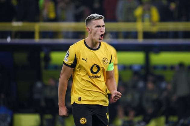 01 10 2025, xfanx, Football UEFA Champions League, Borussia Dortmund Athletic Bilbao v l Nico Schlotterbeck BVB cheers after the goal by Serhou Guirassy BVB to 3 0 for Borussia Dortmund DFL DFB REGULATIONS PROHIBIT ANY USE OF PHOTOGRAPHS as IMAGE SEQUENCES and or QUASI VIDEO Dortmund mfan