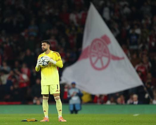 London, England, October 01 2025: Goalkeeper David Raya (1 Arsenal) during the UEFA Champions League game between Arsenal and Olympiacos at Emirates Stadium in London, England. (Photo by Jay Patel Sports Press Photo SPP) Copyright: xJayxPatel SportsxPressxPhoto SPPx Sportspressphoto_SPR35941