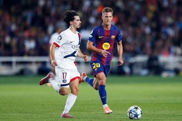 Vitinha (PSG), Dani Olmo (Barcelona), OCTOBER 1, 2025 - Football Soccer : UEFA Champions League match between FC Barcelona, Barca 1-2 Paris Saint-Germain at the Estadi Olimpic Lluis Companys in Barcelona, Spain.  aflo_305530383