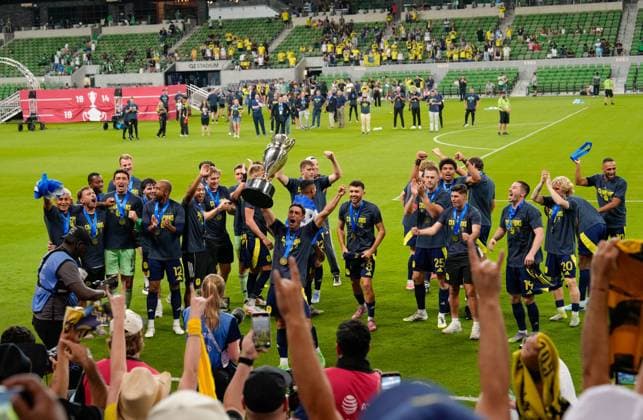 October 1, 2025, Austin, Texas, USA: Nashville SC celebrates with visiting fans after winning the Lamar Hunt US Open Cup Final between Austin FC and Nashville SC, on October 1, 2025, in Austin, Texas. Nashville won, 2-1. Austin USA - ZUMAc201 20251001_zap_c201_032 Copyright: xScottxColemanx